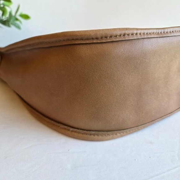 EUC & HTF Vintage Coach Becket Zip (#9920) in Stone - Picture 8 of 16